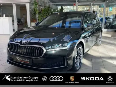 Gebraucht Skoda Superb LAURIN & KLEMENT 193 PS (141 kW) 2025 (ebony schwarz metallic) Kombi