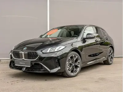 Neu BMW 120 170 PS (125 kW) 2026 Black sapphire Kleinwagen