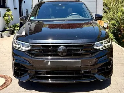 Gebraucht VW Tiguan R 320 PS (235 kW) 2023 Schwarz SUV