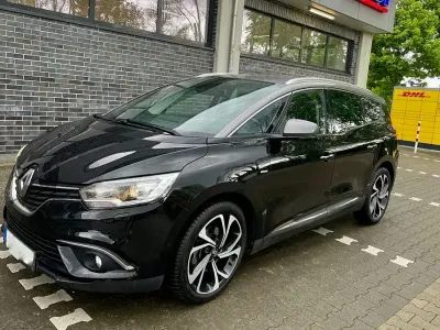 Gebraucht Renault Grand Scénic IV Bose Edition 163 PS (119 kW) 2018 Schwarz Van / Kleinbus