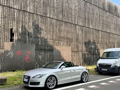 Audi TT Roadster