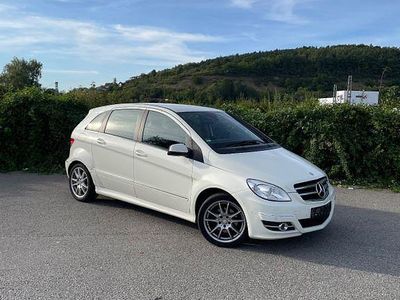 Mercedes B180