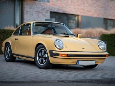 Second-hand Porsche 911S 165 CP (121 kW) 1977 Galben Coupe