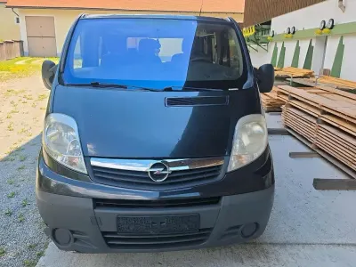 Gebraucht Opel Vivaro 115 PS (84 kW) 2007 Schwarz Van / Kleinbus