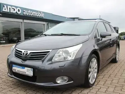 Gebraucht Toyota Avensis Executive 150 PS (110 kW) 2009 Grau Kombi