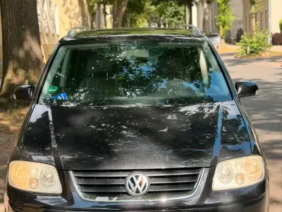 Gebraucht VW Touran 140 PS (102 kW) 2003 Schwarz Van / Kleinbus