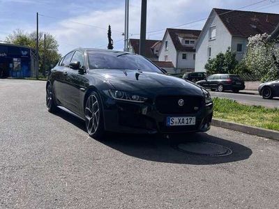 gebraucht Jaguar XE S BLACKPAKETS Scheckheftgepflegt STANDHEIZUNG