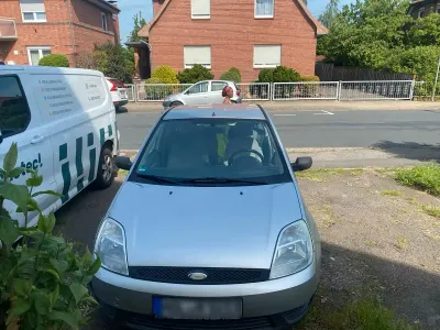 Brugt Ford Fiesta 60 HK (44 kW) 2002 Sølv Hatchback
