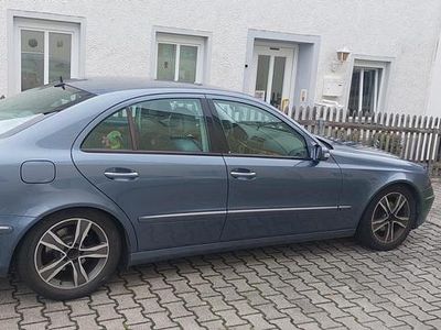 Mercedes E280