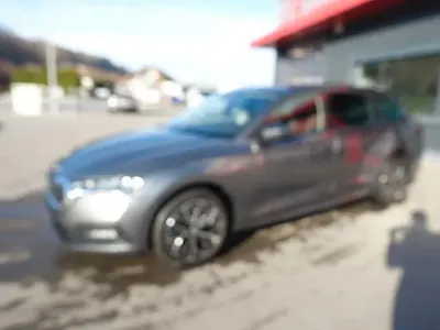 Gebraucht Skoda Octavia 150 PS (110 kW) 2022 Grau Kombi