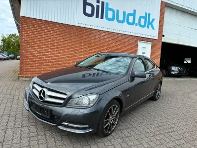 Gebraucht Mercedes C180 156 PS (114 kW) 2011 Grau Coupé