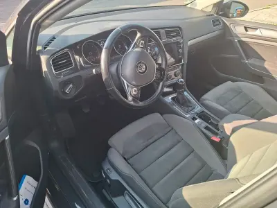 Gebraucht VW Golf VII 116 PS (85 kW) 2019 Grau Limousine