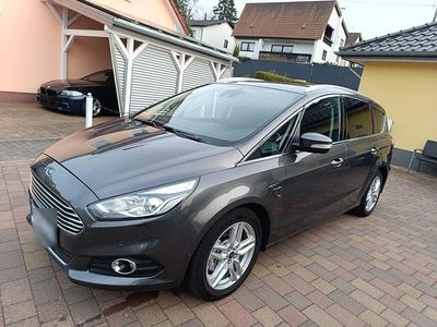 Gebraucht Ford S-MAX S 150 PS (110 kW) 2016 Silber Van / Kleinbus