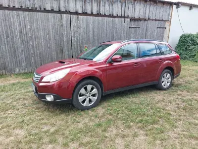 Gebraucht Subaru Outback 150 PS (110 kW) 2012 Rot Kombi