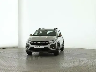 Usata Dacia Sandero Extreme 110 CV (80 kW) 2024 Grigio Utilitaria