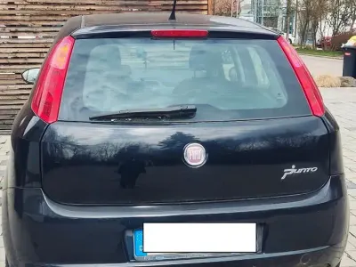 Gebraucht Fiat Punto 69 PS (50 kW) 2012 Schwarz Kleinwagen