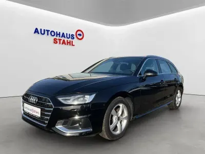 Używany Audi A4 Advanced 163 KM (119 kW) 2022 Czarny Kombi
