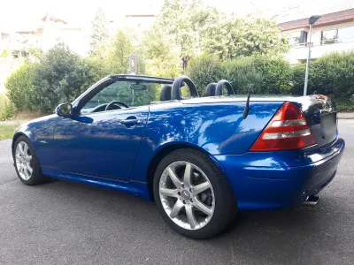 Usata Mercedes SLK200 163 CV (119 kW) 2002 Blu Cabrio
