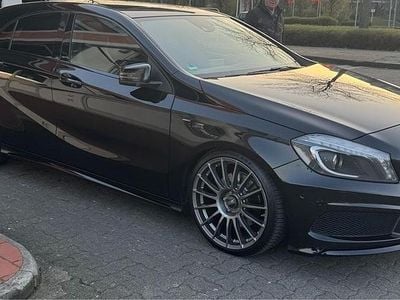 Gebraucht Mercedes A250 211 PS (155 kW) 2014 Schwarz Limousine