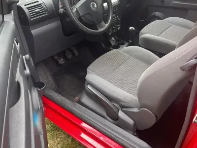 Używany VW Fox Refresh 60 KM (44 kW) 2009 Czerwony Hatchback