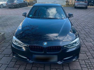 Gebraucht BMW 316 Sport Line 116 PS (85 kW) 2015 Schwarz Limousine