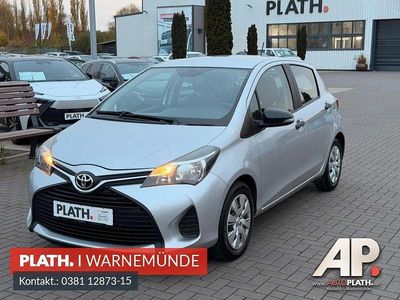 Gebraucht Toyota Yaris Basis 69 PS (50 kW) 2015 Silber Kleinwagen