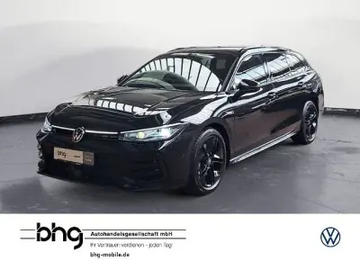 Gebraucht VW Passat R-line 193 PS (141 kW) 2026 Schwarz Kombi