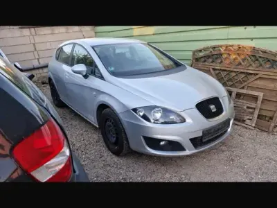 Gebraucht Seat Leon 105 PS (77 kW) 2011 Grau Kleinwagen