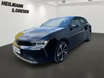 Gebraucht Opel Astra Edition 181 PS (133 kW) 2022 Schwarz Kleinwagen