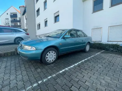 Gebraucht Audi A4 101 PS (74 kW) 1997 Blau Limousine