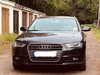 Schwarz Gebraucht 2013 Audi A4 Kombi | 8.000 € (Fairer Preis)