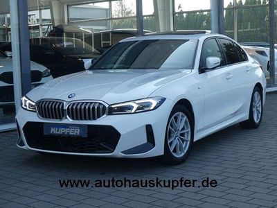 Gebraucht BMW 320 M Sport 184 PS (135 kW) 2025 Weiß Limousine