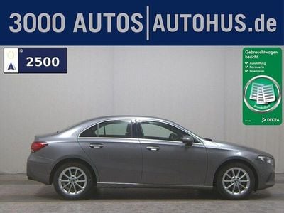 Gebraucht Mercedes A200 Progressive 163 PS (119 kW) 2020 Mountaingrau metallic Limousine