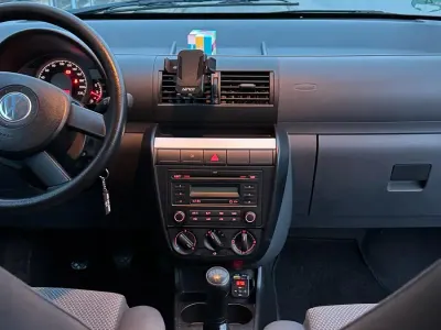 Gebraucht VW Fox 54 PS (39 kW) 2006 Schwarz Kleinwagen