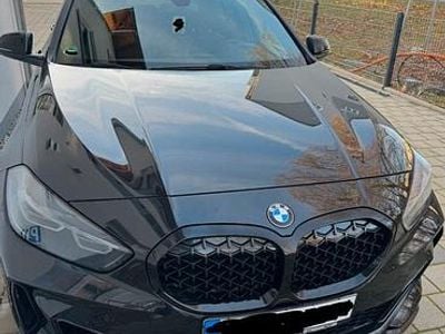 Schwarz Gebraucht 2021 BMW M135 Performance Kleinwagen | 28.100 € (Guter Preis)