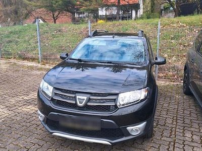 Second-hand Dacia Sandero Stepway 90 CP (66 kW) 2014 Negru Berlinǎ