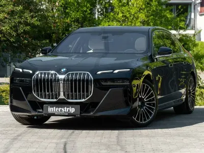 Gebraucht BMW 740 M Sport 299 PS (219 kW) 2025 Schwarz Limousine