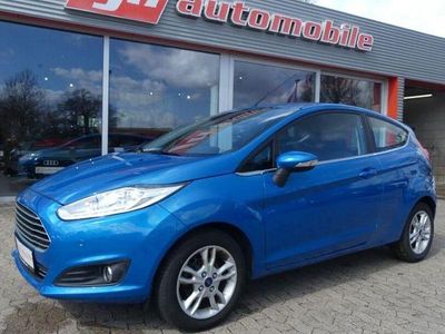 Second-hand Ford Fiesta Titanium 90 CP (66 kW) 2015 Albastru Hatchback