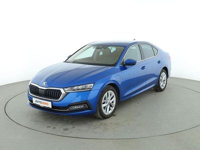Second-hand Skoda Octavia Style 204 CP (150 kW) 2022 Albastru Berlinǎ