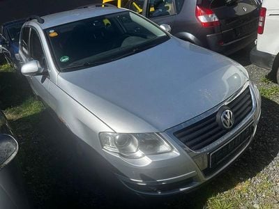 Second-hand VW Passat Comfortline 140 CP (102 kW) 2010 Argintiu Break