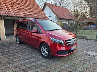 Gebraucht Mercedes V220 Edition 163 PS (119 kW) 2023 Rot Van / Kleinbus