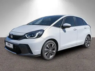Begagnad Honda Jazz Advance 122 HK (89 kW) 2023 Vit Halvkombi
