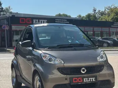 Gebraucht Smart ForTwo Coupé 61 PS (44 kW) 2012 Schwarz Coupé