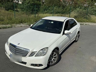 Mercedes E200
