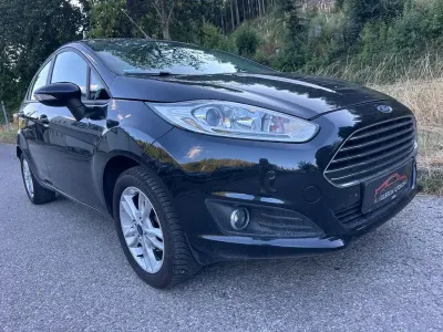 Gebraucht Ford Fiesta Trend 80 PS (58 kW) 2015 Schwarz Kleinwagen