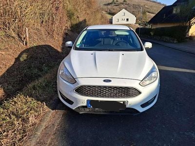 Weiß Gebraucht 2016 Ford Focus Business Edition Kombi | 7.300 € (Fairer Preis)