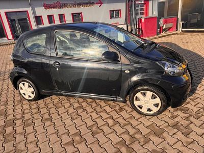 Gebraucht Toyota Aygo 50 PS (36 kW) 2009 Schwarz Kleinwagen