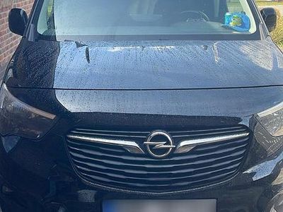 Usata Opel Combo 136 CV (100 kW) 2020 Nero Monovolume