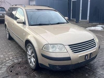 Gebraucht VW Passat 116 PS (85 kW) 2001 Gold Kombi