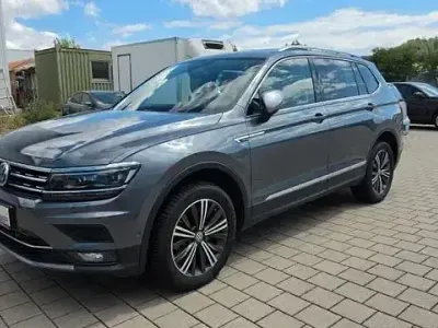 Gebraucht VW Tiguan Allspace Highline 190 PS (139 kW) 2018 Grau SUV